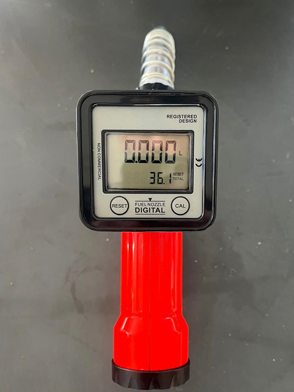 sayacli-mazot-aktarma-tabancasi1